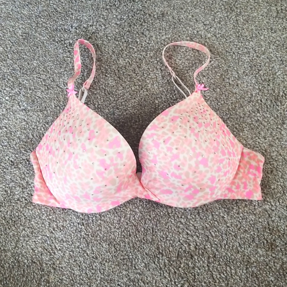 VS Plunge Push-Up Bra